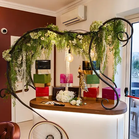La Rondinella Boutique & Cafe Bed & Breakfast Coriano