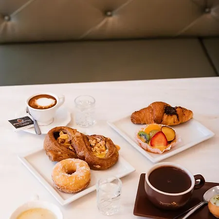 La Rondinella Boutique & Cafe Bed & Breakfast *