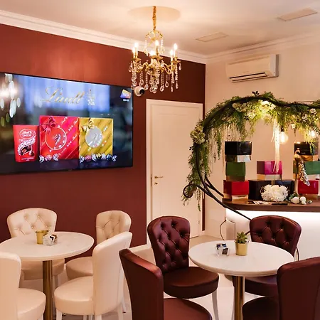 La Rondinella Boutique & Cafe * Coriano