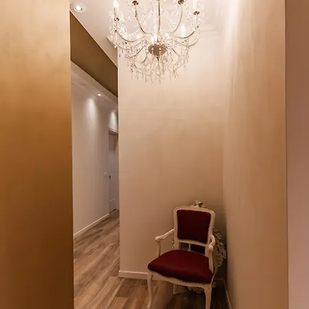 La Rondinella Boutique & Cafe Bed & Breakfast