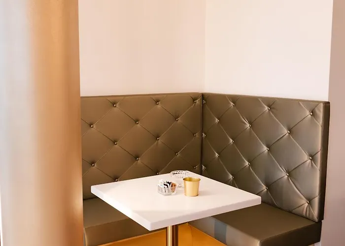 La Rondinella Boutique Rooms&café Bed & Breakfast *