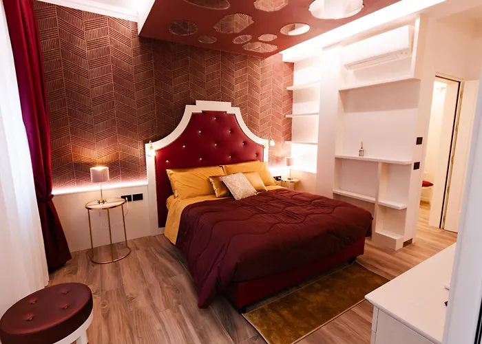 La Rondinella Boutique Rooms&café *